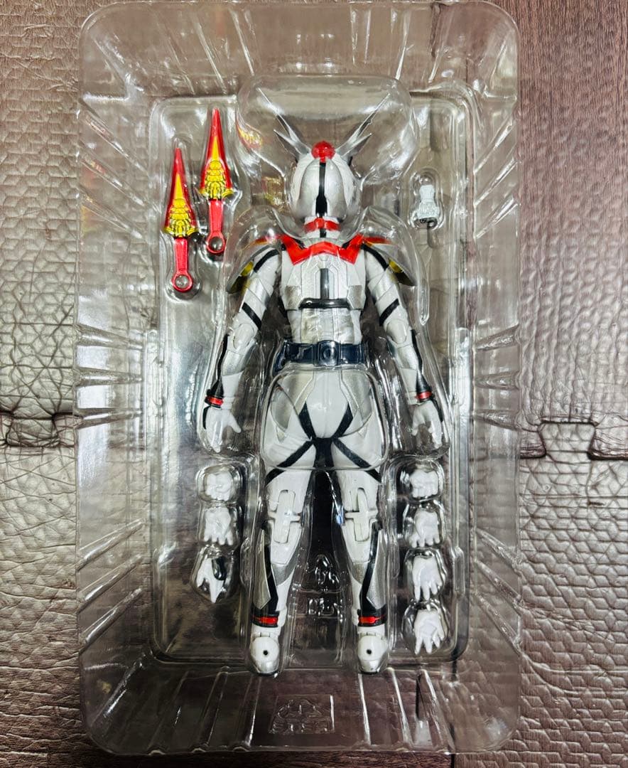 S.H.Figuarts 仮面ライダーリバイスシリーズ　4種セット　開封済