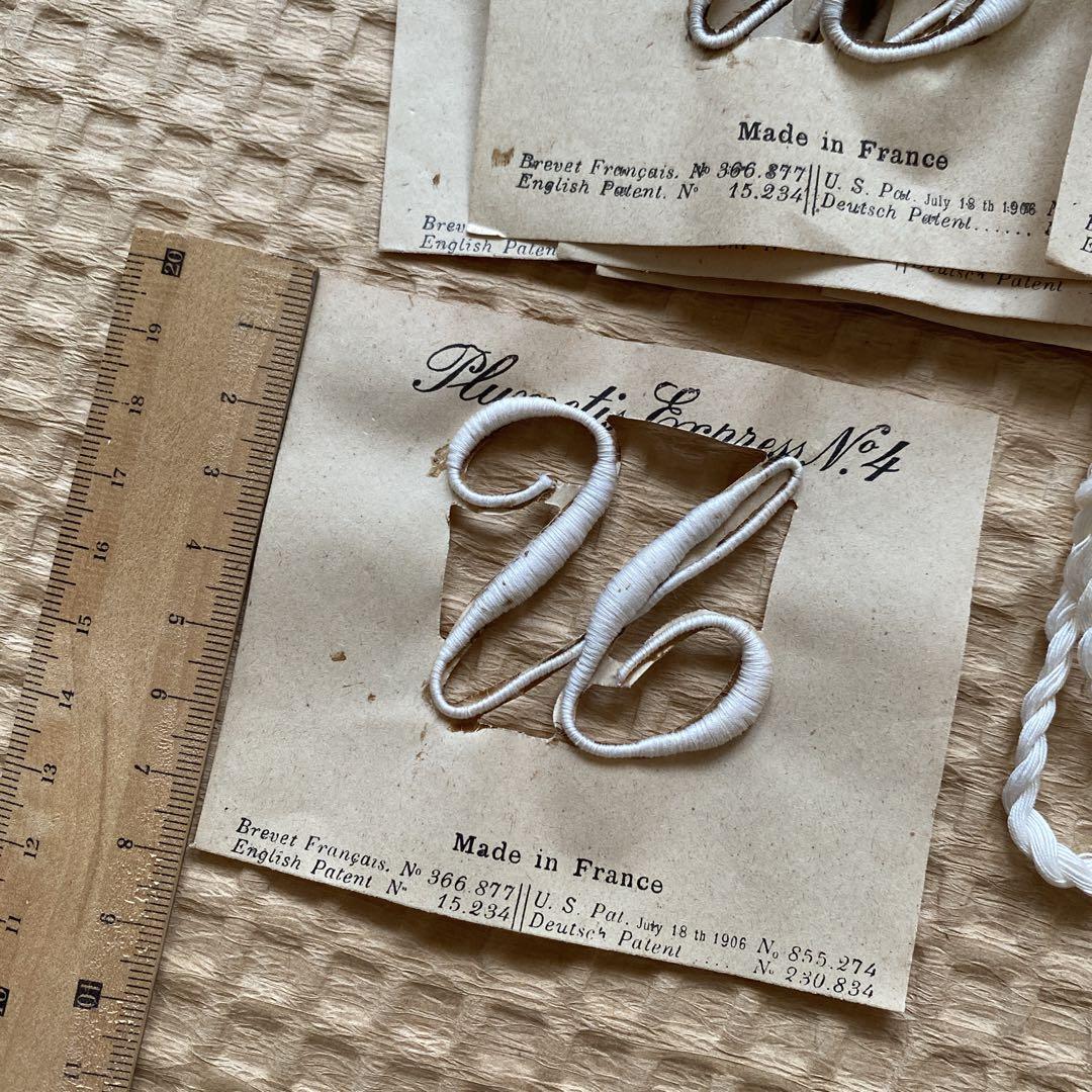 イニシャル刺繍モノグラム　フランスアンティーク　蚤の市　メルスリー　ハンドメイド