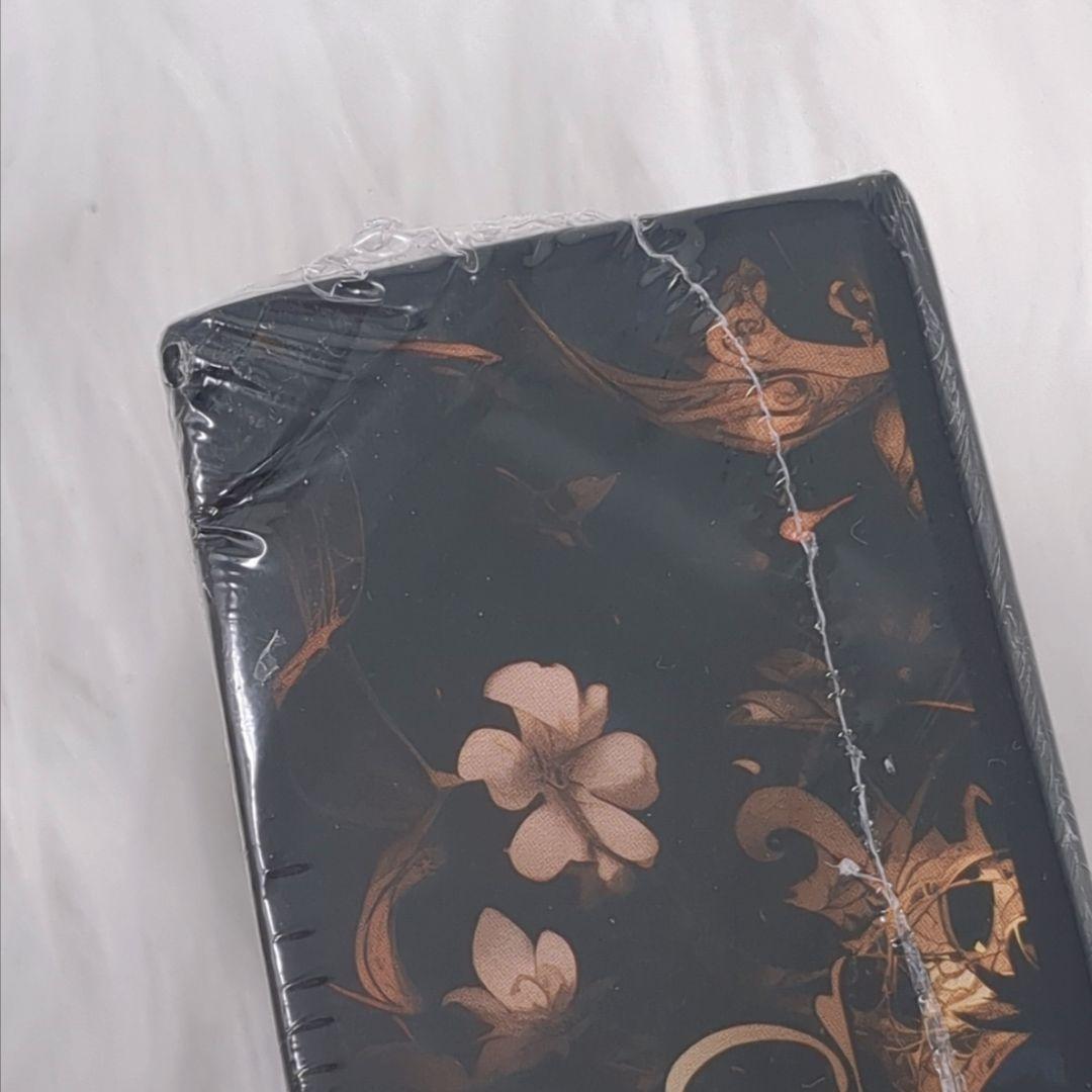 【訳あり特価】正規品タロットカード✨超美麗✨希少品 ダークなアリスの世界のデッキ