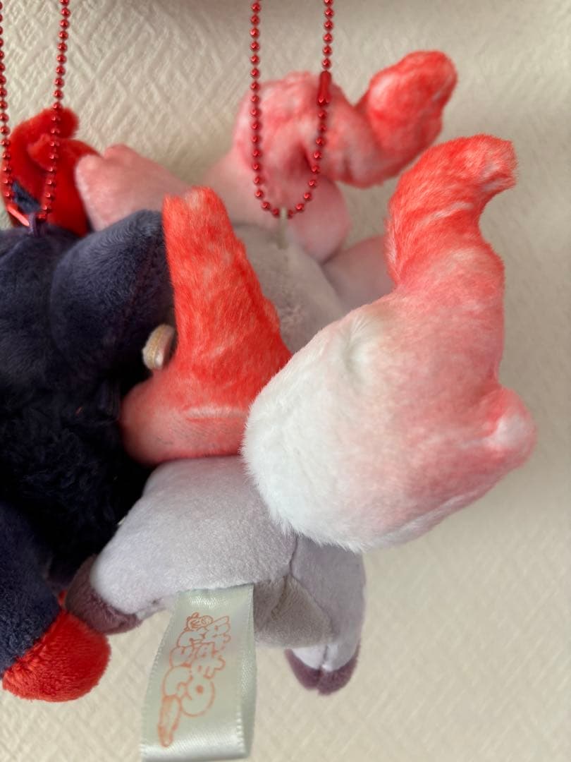 ポケモンセンター限定ぬいぐるみ　にたものどうし　ライチュウ　ゾロア　2種セット