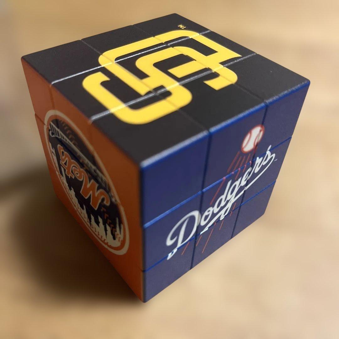 新品 MLB ロサンゼルス・ドジャース　ルービックキューブ