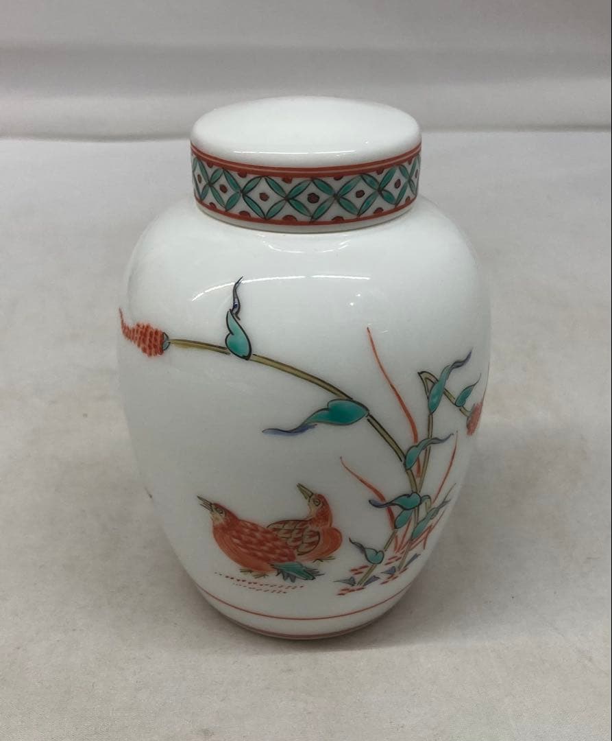 B442s「錦 粟鶉文茶壷」十三代酒井田柿右衛門作　共箱　重要無形文化財　煎茶