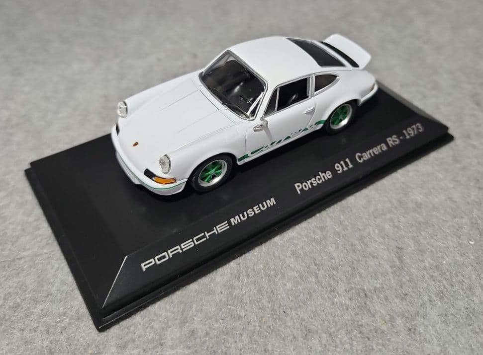 ポルシェミュージアム 1/43スケール ポルシェ911カレラRS 1973