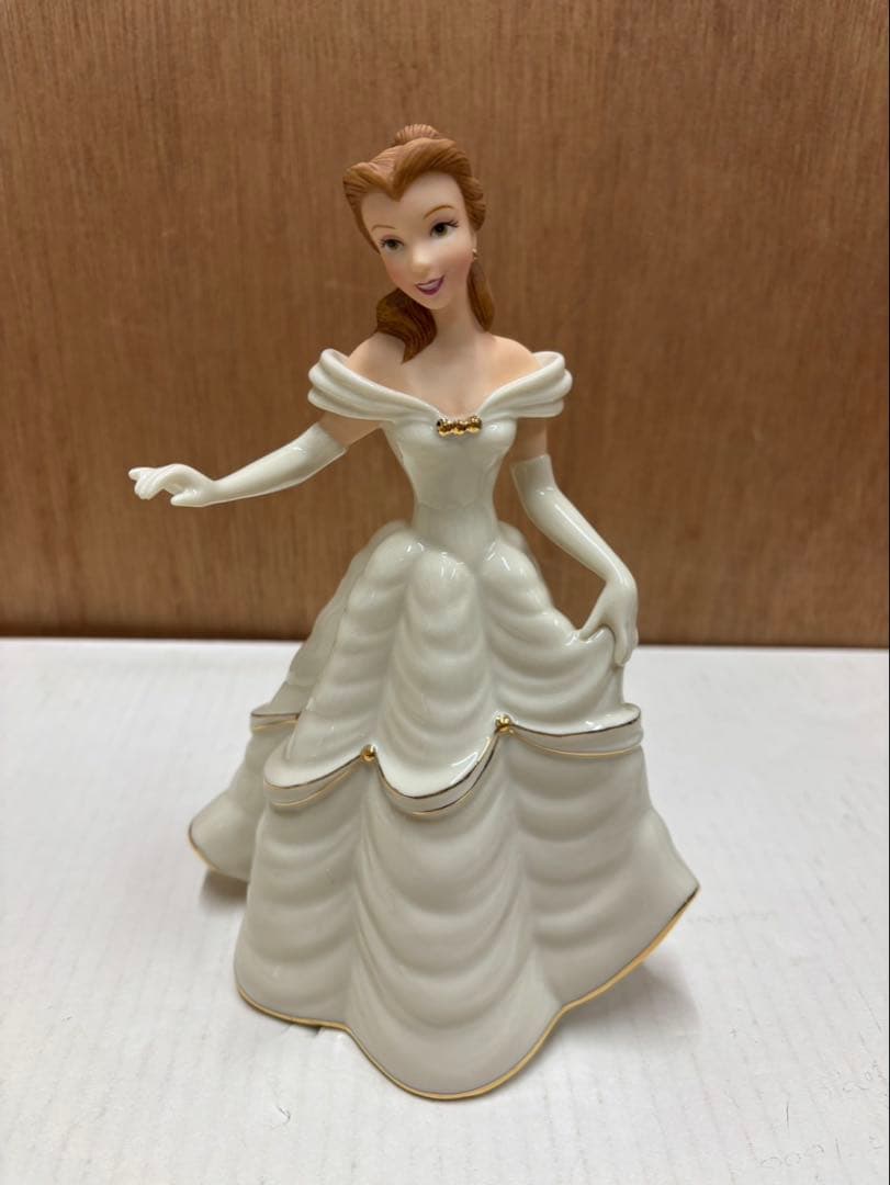 ディズニー レノックス 美女と野獣 ( ベル )