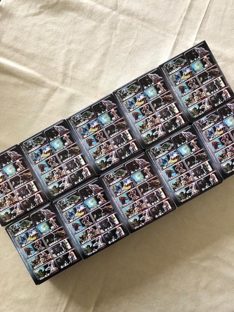 【レア未開封】ウルトラ怪獣名鑑2nd.SEASON10箱入り+おまけ付き