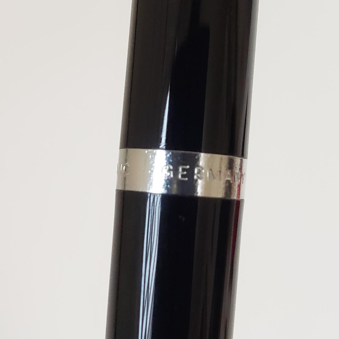 MONTBLANCモンブラン　ボールペン　外箱付き