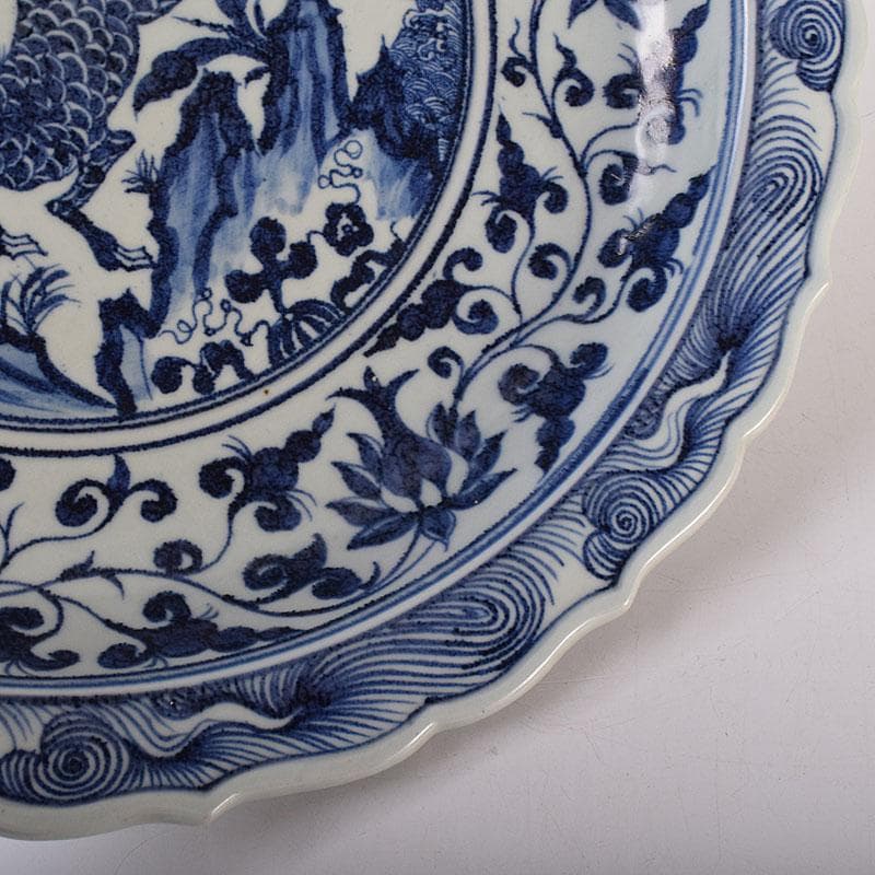 中国　青花　山水麒麟文盤　大皿　輪花皿　直径約41㎝　V　7324C