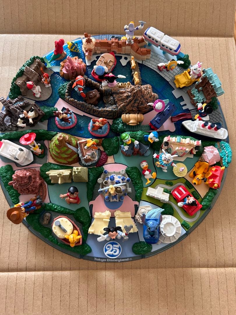 非売品　東京ディズニーリゾート25周年記念 ジオラマフィギュア