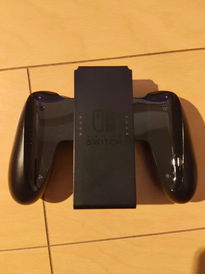 スイッチ新型HAC-001本体 箱付 付属品揃い ＋ 収納ケースとガラスフィルム