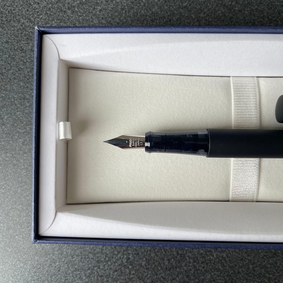 【2/8限定出品】PILOTキャップレス万年筆＋ライティブ おまけ付き