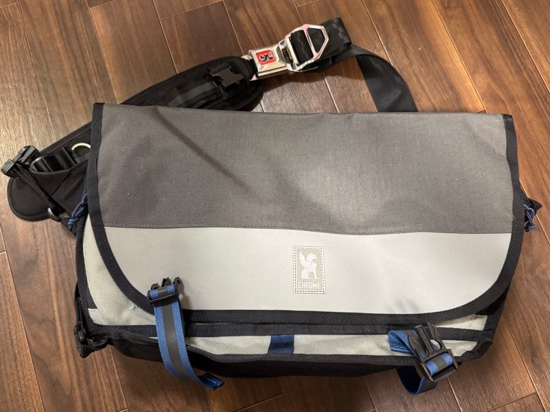 Chrome メッセンジャーバッグ 24L 防水