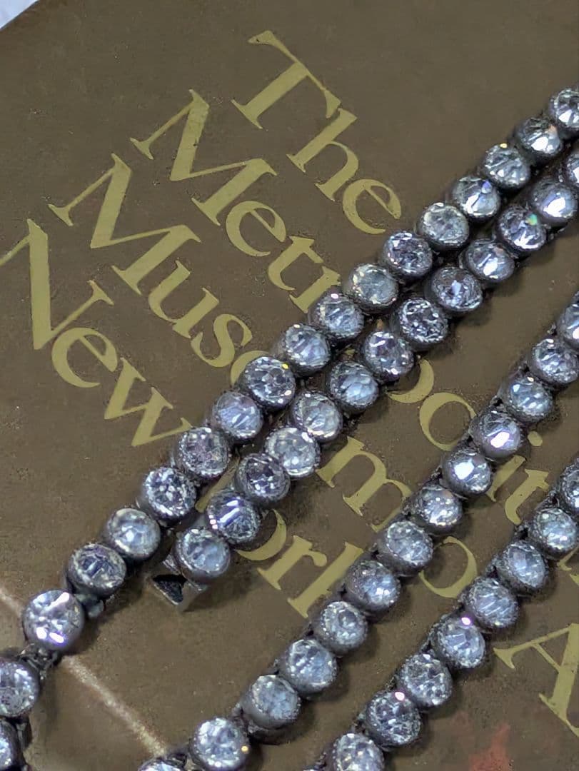 イギリス　アンティーク　クリアペースト　ネックレス　シルバー