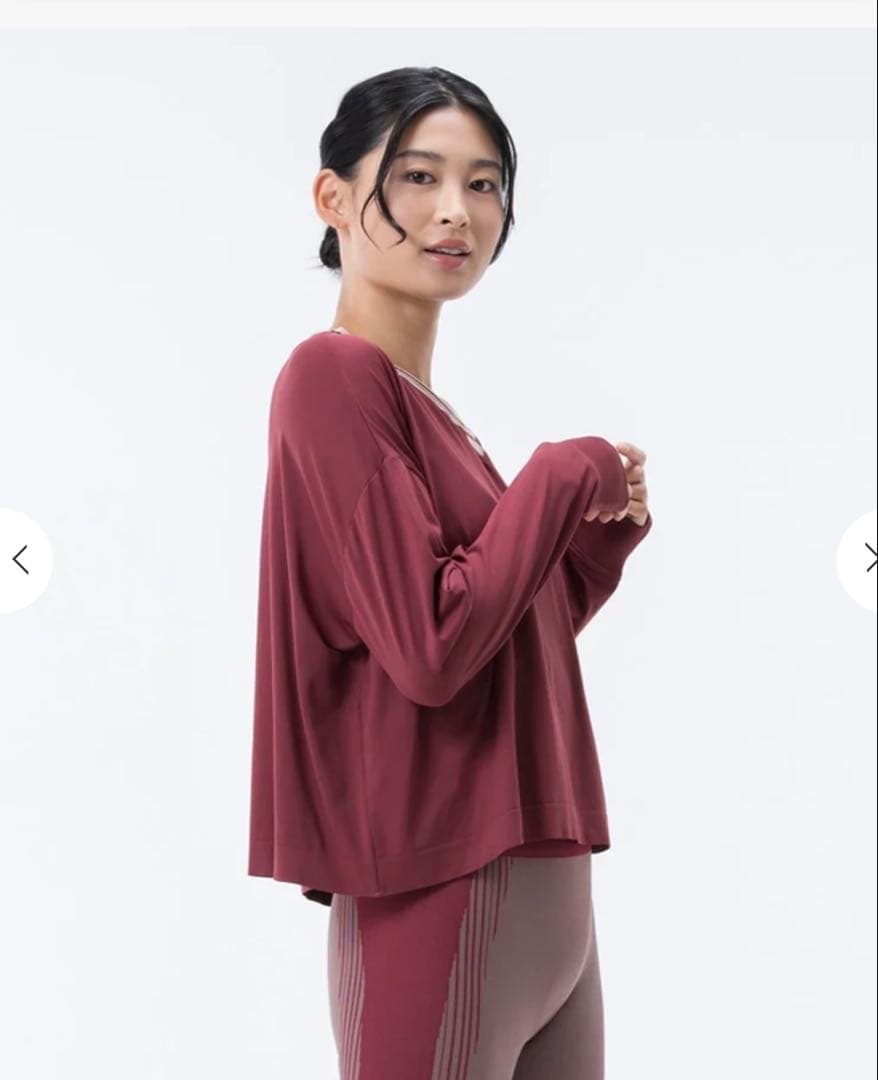 【SUKALA】ブラトップ付きカレッジVネックプルオーバー　Mサイズ