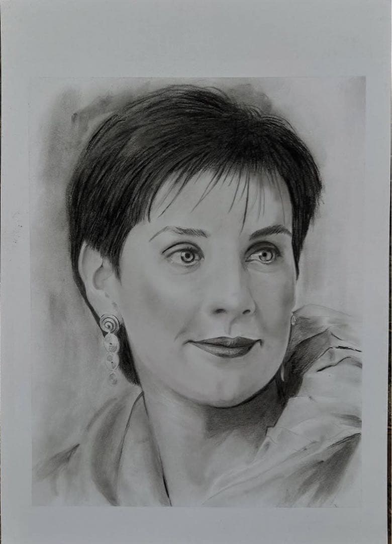 似顔絵描きます！鉛筆画！人物！おまかせ下さい。