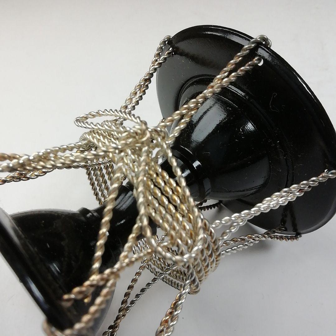 Ｔ７２５　蓋置　『黒漆　銀線紐鼓』『井波慶州』　共箱　茶道具