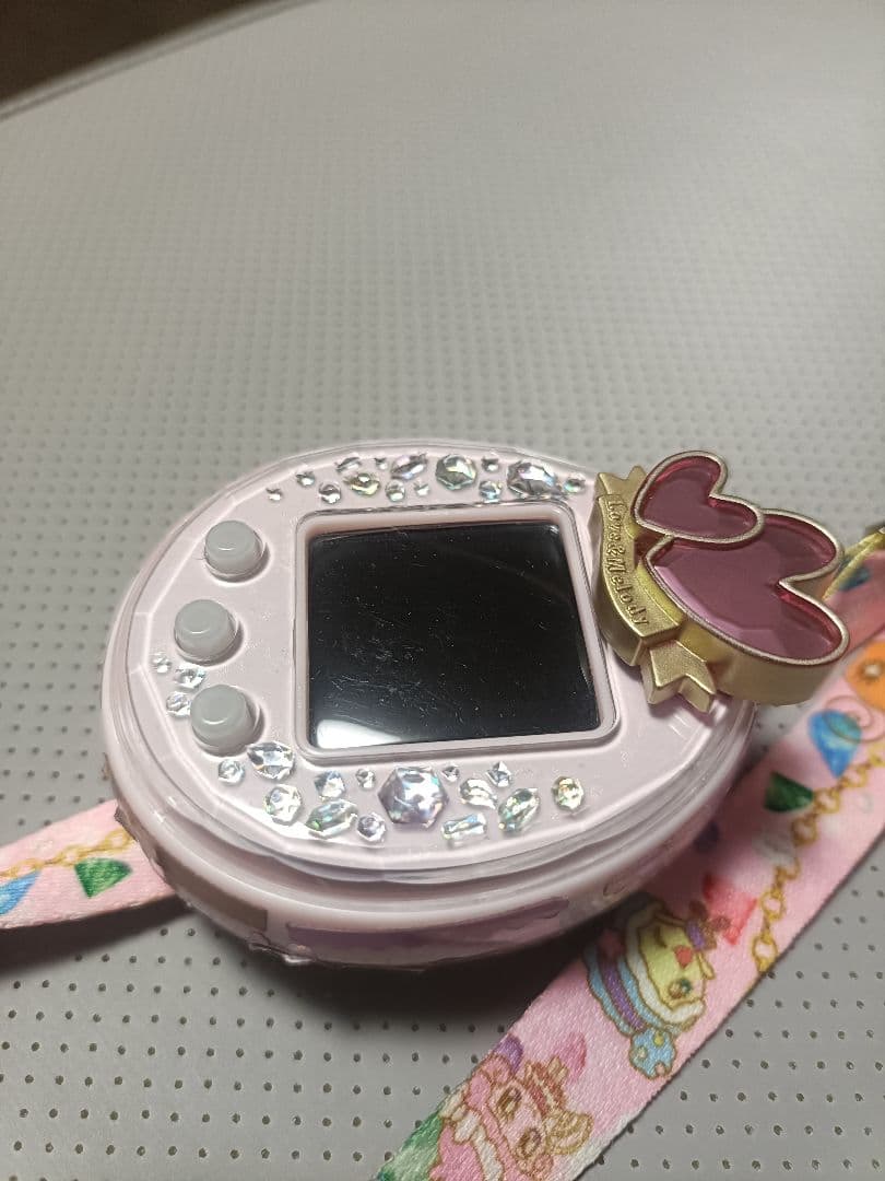 たまごっちピース　ピンク　Tamagotchi P's