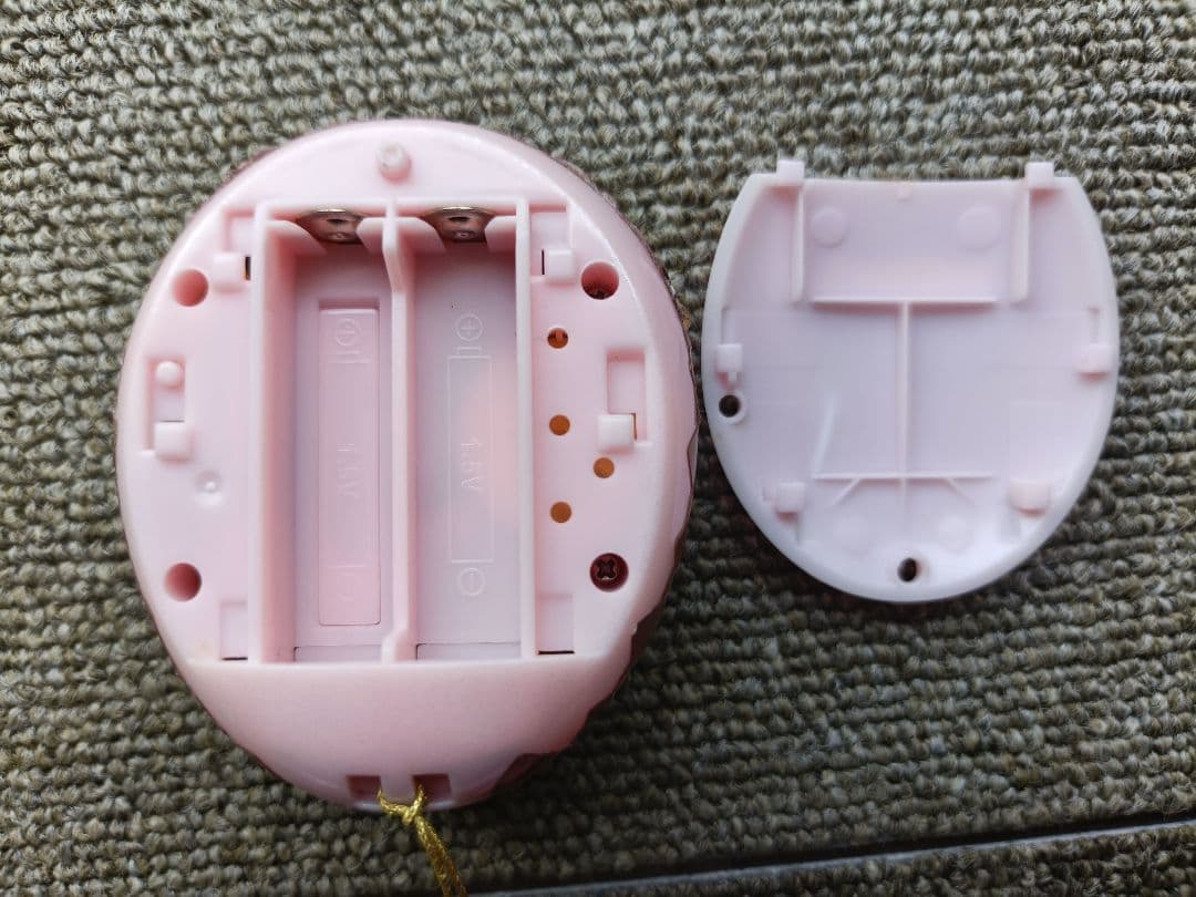 たまごっちピース　ピンク　Tamagotchi P's