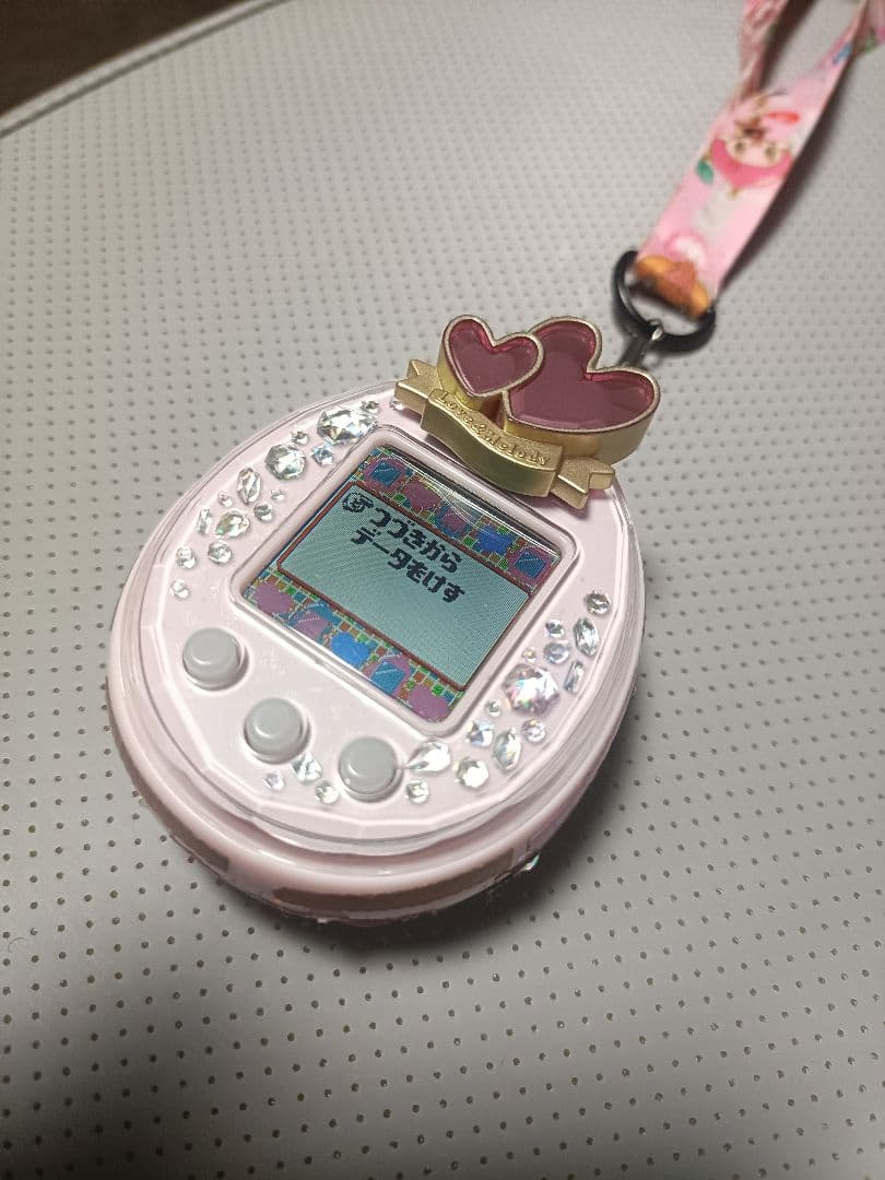 たまごっちピース　ピンク　Tamagotchi P's