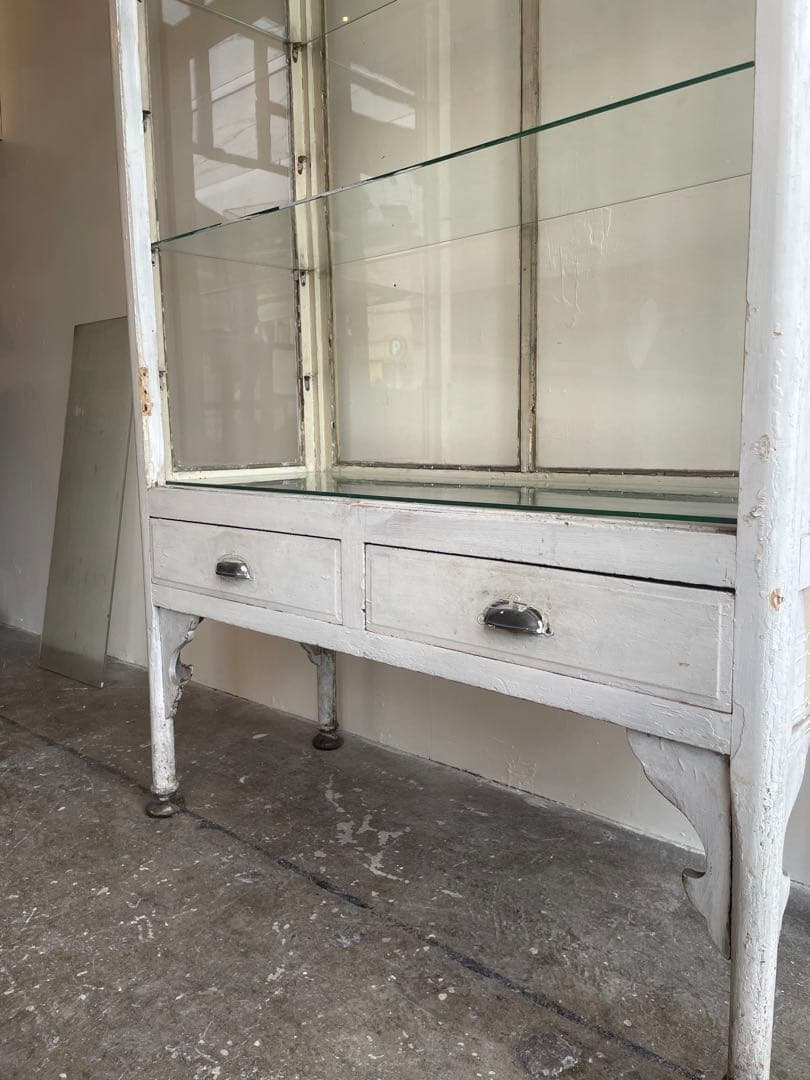 【アンティーク】ケビント　医療棚　ビンテージ　ショーケース　イギリス　フランス