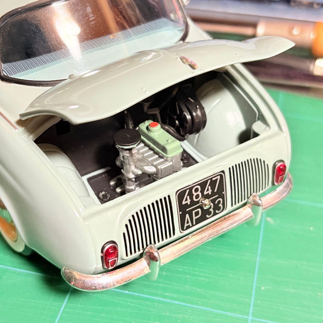 ワンオフカスタム 1/18 NOREV ルノー ドーフィン 1958