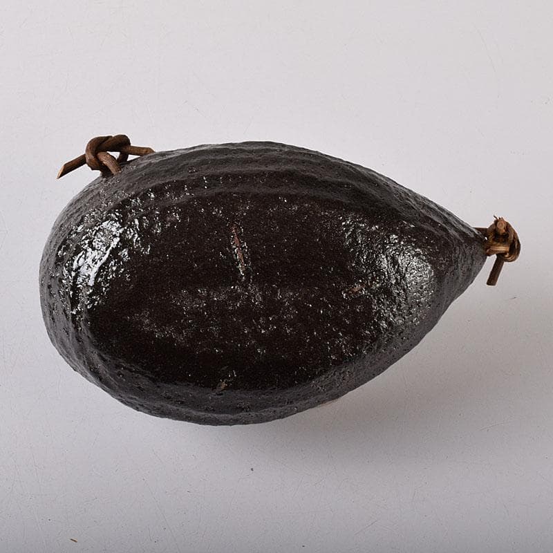 茶道具　伊曽嶋窯　渓古石香作　黒釣舟花入　共布　堀内宗完極め箱　C　R8476