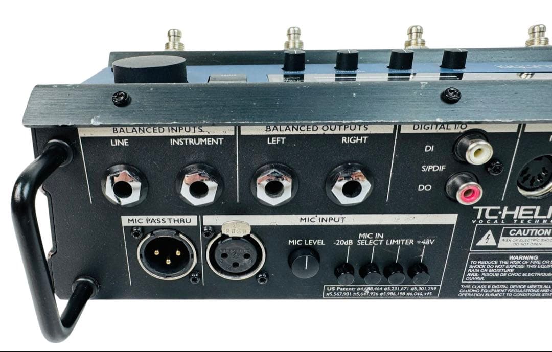 TC・HELICON ボーカルエフェクター VOICELIVE (初代)