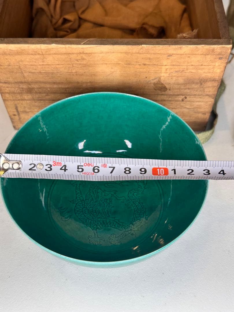 新年SALE！大明弘治年製 底部款識 緑釉二龍戯珠 碗 木箱付 中国古美術时代物