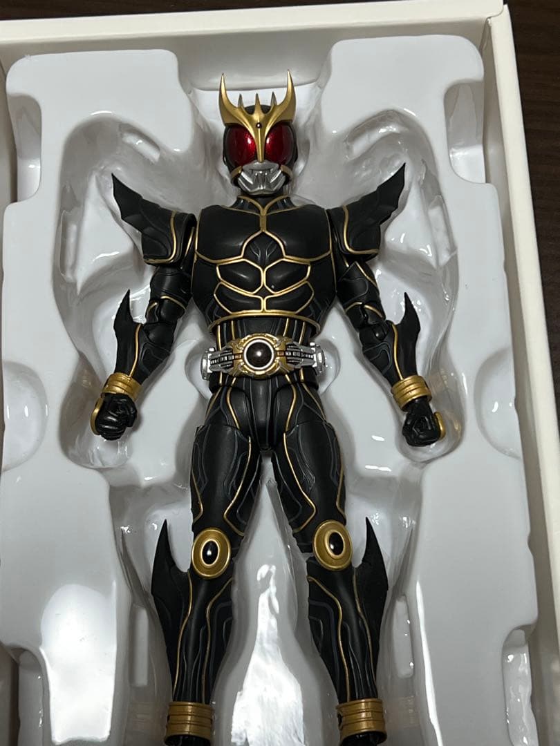 SHFiguarts仮面ライダークウガアルティメットフォーム&ン・ダクバ・ゼバ