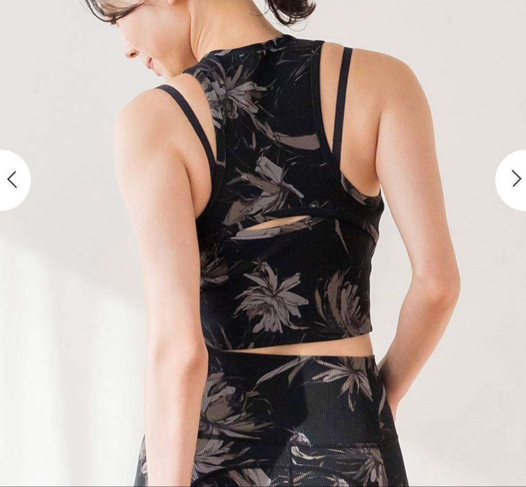 【SUKALA】リブBigフラワープリントショートタンクトップ　ブラックM