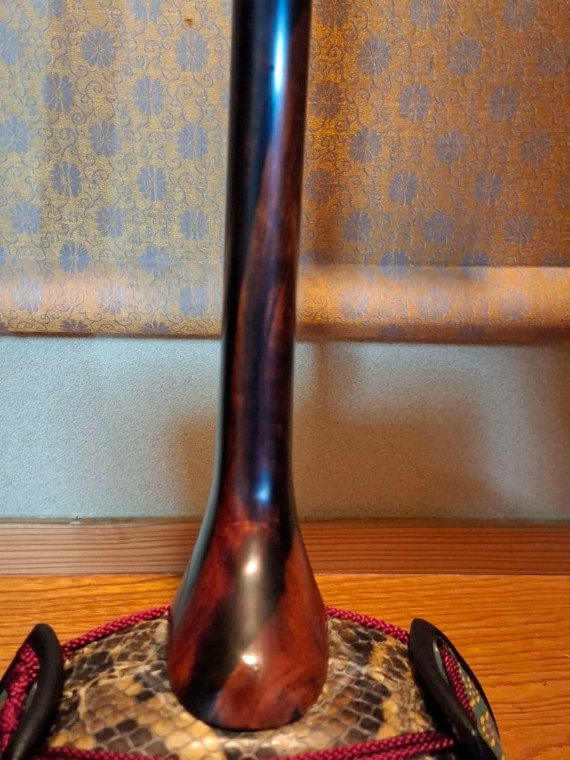 真壁型三線　八重山黒木四つ割り　ウジラミ 虎木入り　本皮1枚張り