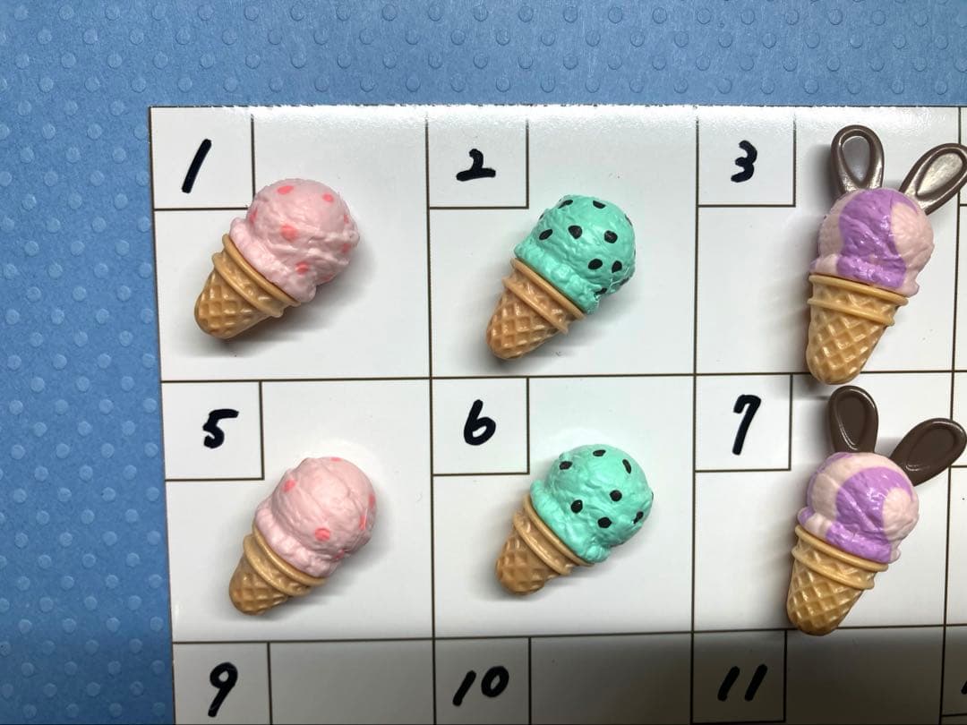 シルバニア　¥250小物（アイス）