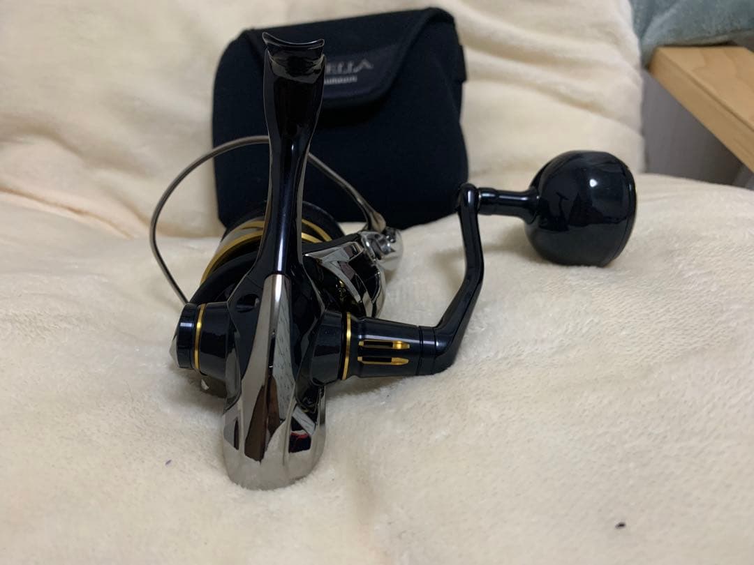 シマノ ステラSW6000HG美品(カバー付き)