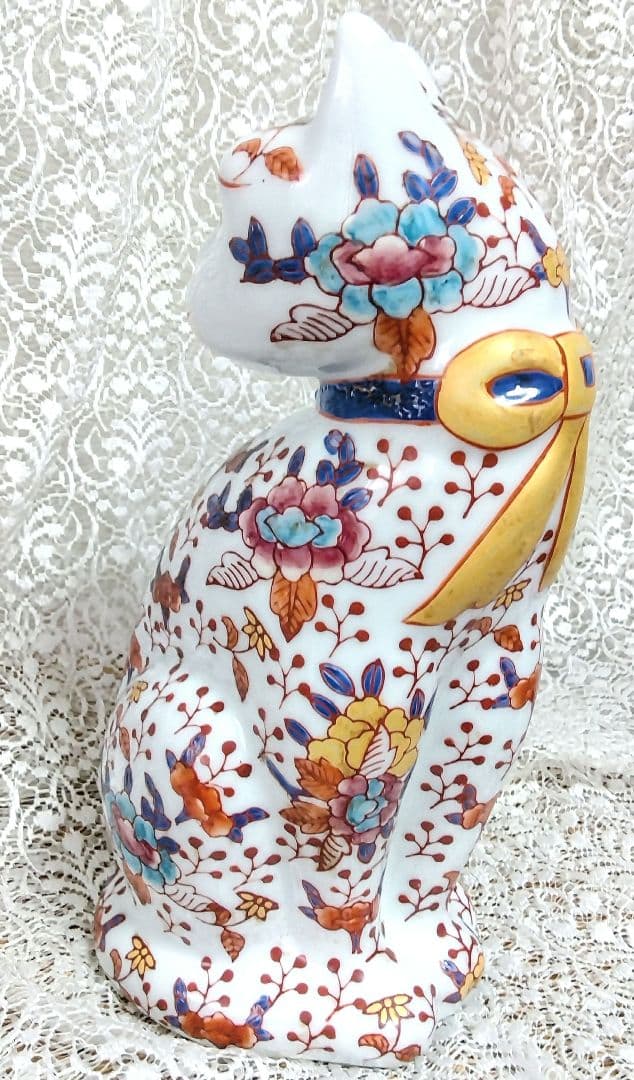 古伊万里 見返り猫 金彩赤絵 五彩絵付　置き物