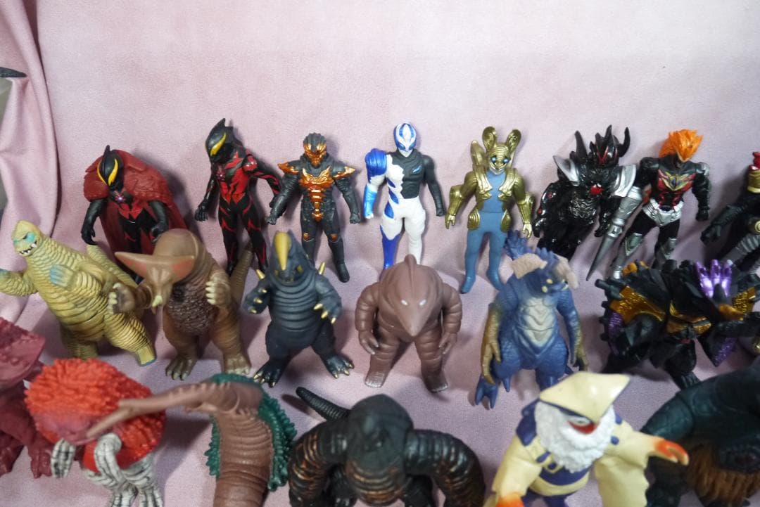 ウルトラヒーローシリーズ500　ウルトラ怪獣シリーズ500　ソフビ117体