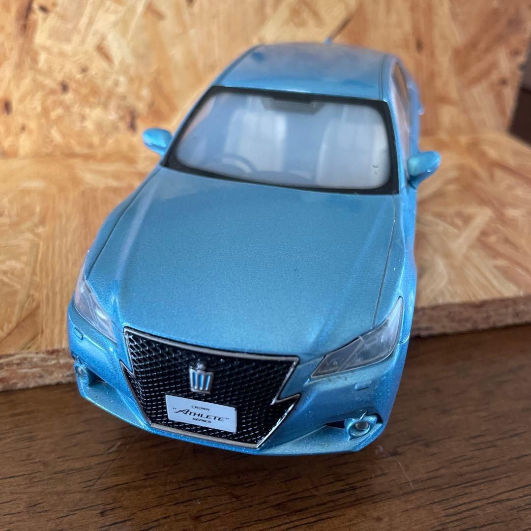 1/30 トヨタ クラウンアスリートReBORN カラーサンプル ミニカー空色