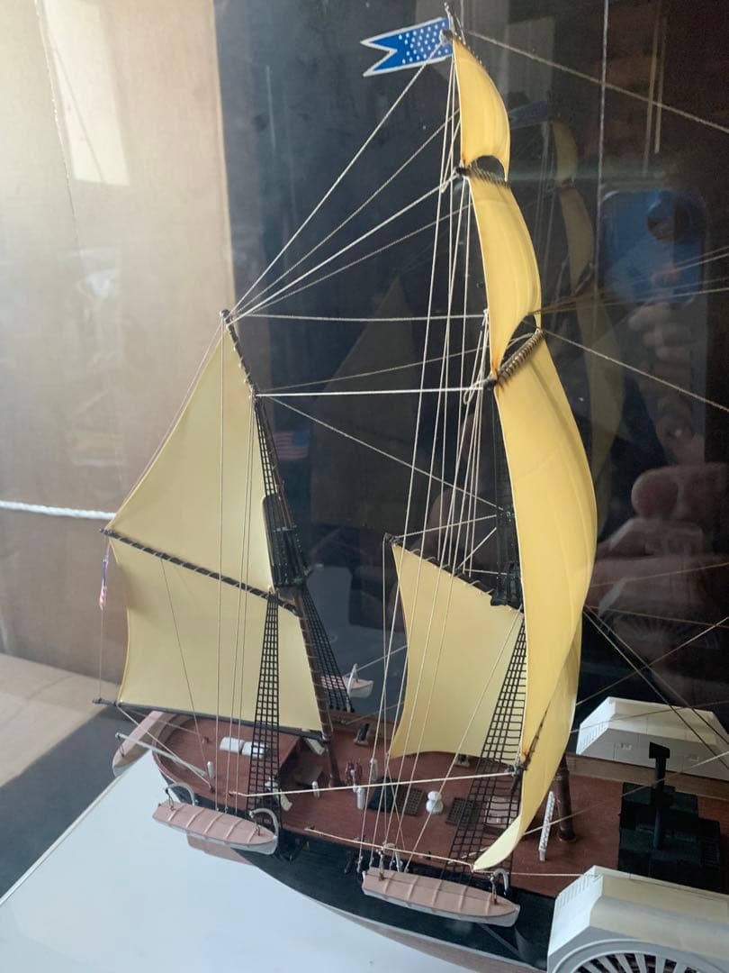 帆船模型　黒船　サスケハナ号　アクリルケース付き 香川まで取りに来てもらえる方