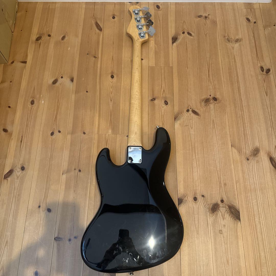 Bacchus Universe Series Jazz Bass 黒　トラ目