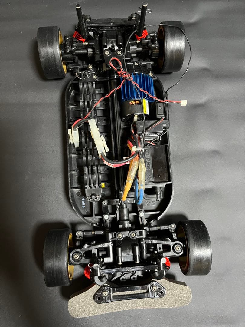 1/10RC RX-7 ドリフトスペック (ホワイトスペシャル)