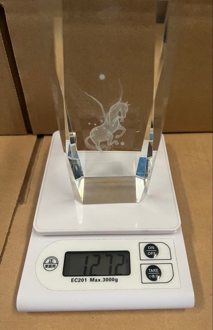 クリスタルユニコーンの置物