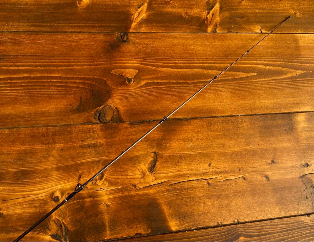 超軽量　カーボンロッド　スピニングロッド　S602L バスロッド　ウッドグリップ