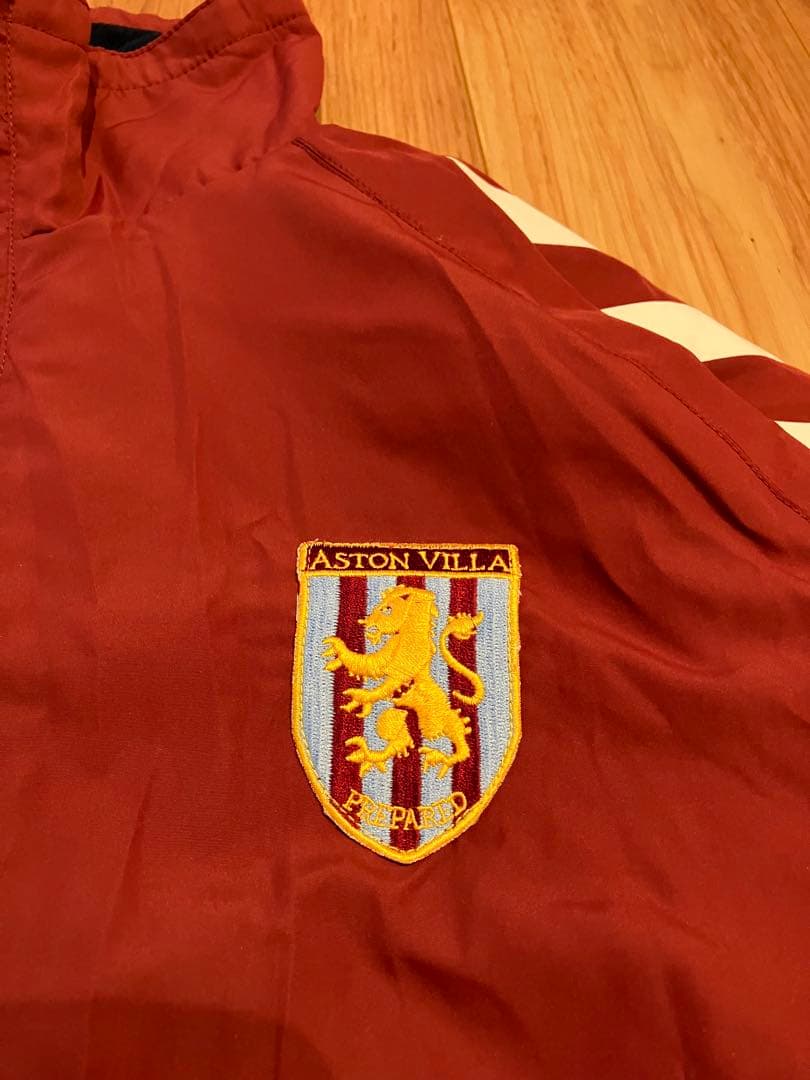 アストンヴィラ Hummel ナイロンジャケット 古着　アストンビラドリルトップ