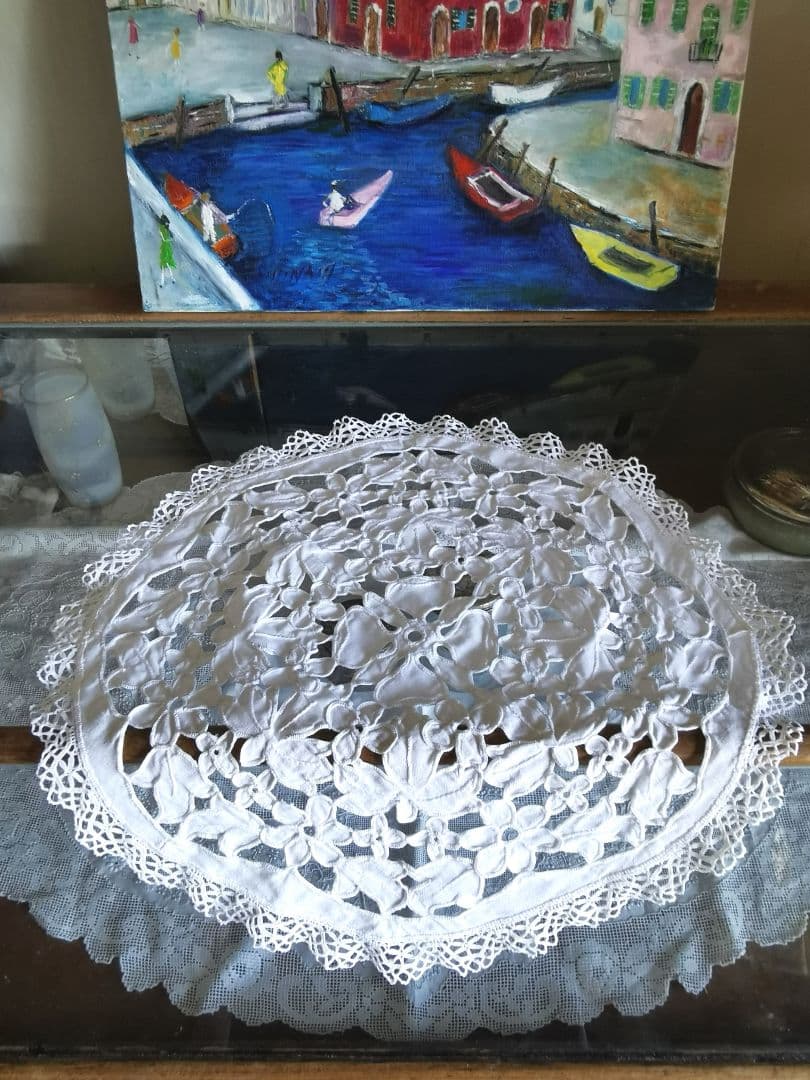 アンティークイタリア オープンカットワーク花刺繍＆ボビンレース ラージドイリー