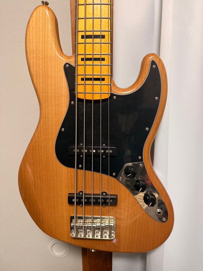 ベース Classic Vibe '70s Jazz Bass V
