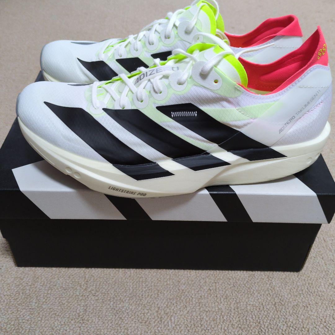 アディゼロタクミセン11