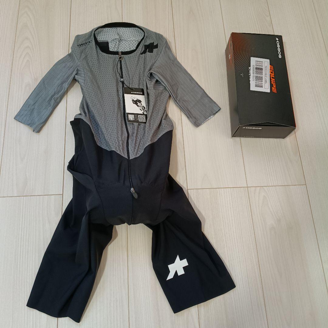 【新品未使用タグ付き】アソス　サイクルスピードスーツ