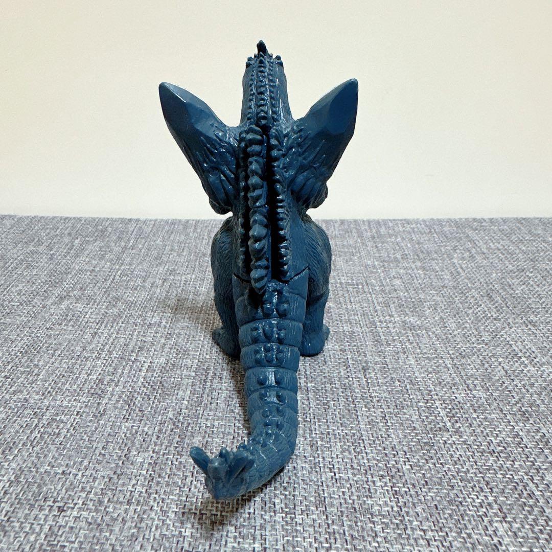 ゴジラ・ガメラ　怪獣フィギュア9体