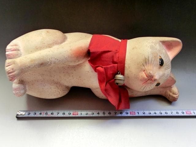 招き猫■とっても可愛らしくて味わいのある招き猫 置物 土人形(明治期)■29cm