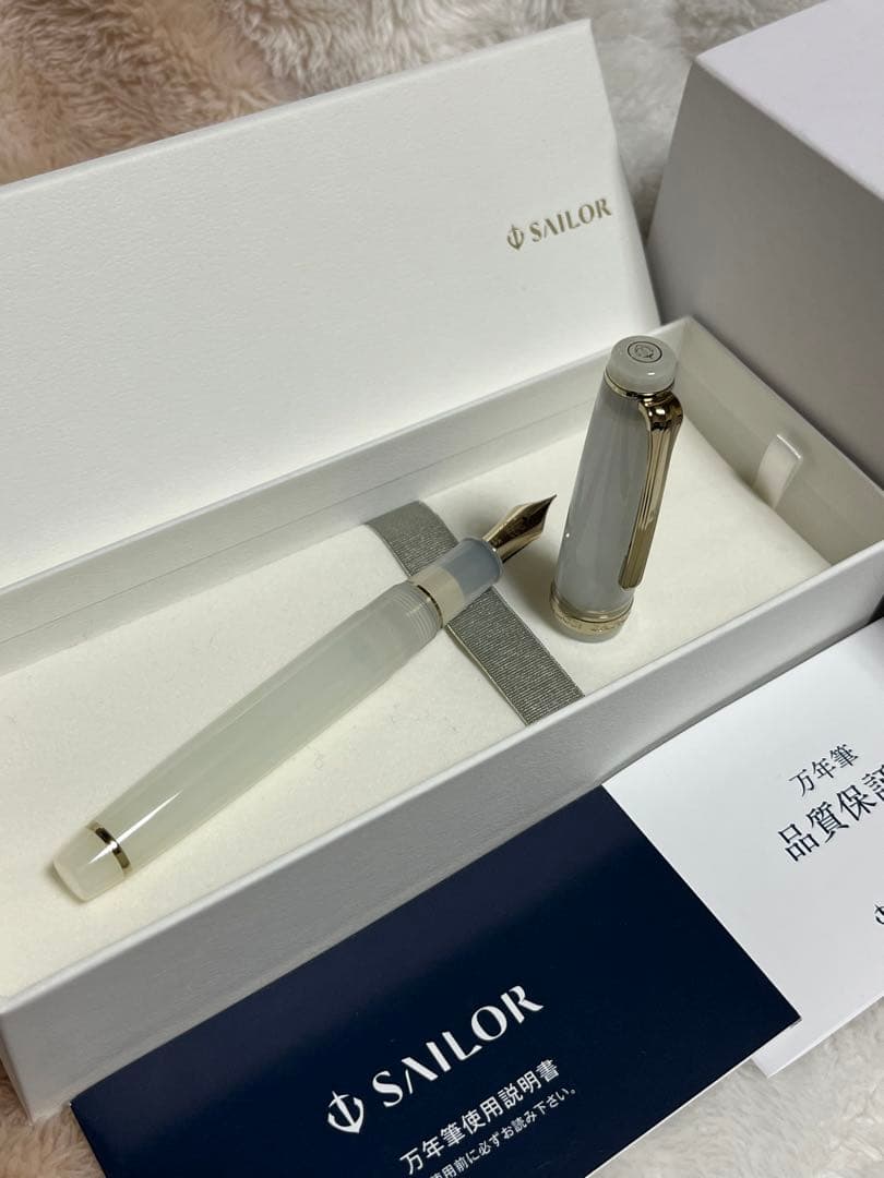 ☆限定品 新品 未使用 セーラー万年筆 URARAうらら ニブF 細字☆