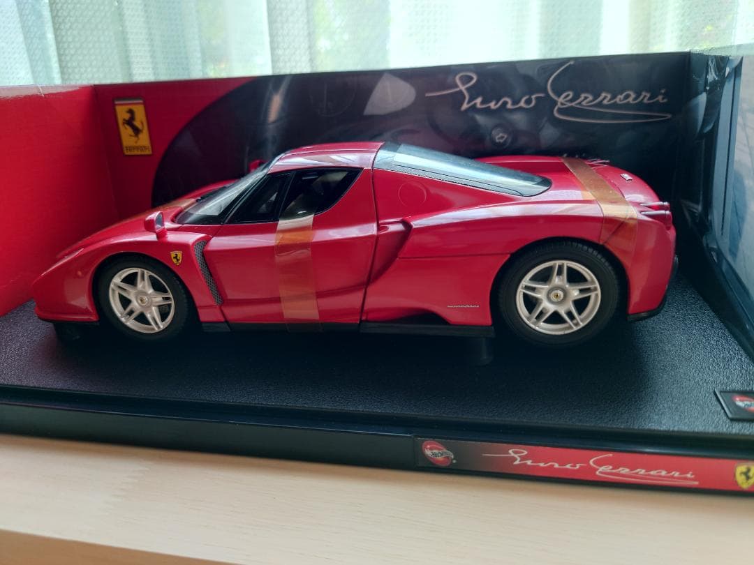 1/18 Hot Wheels(ホットウィール) エンツォ フェラーリ