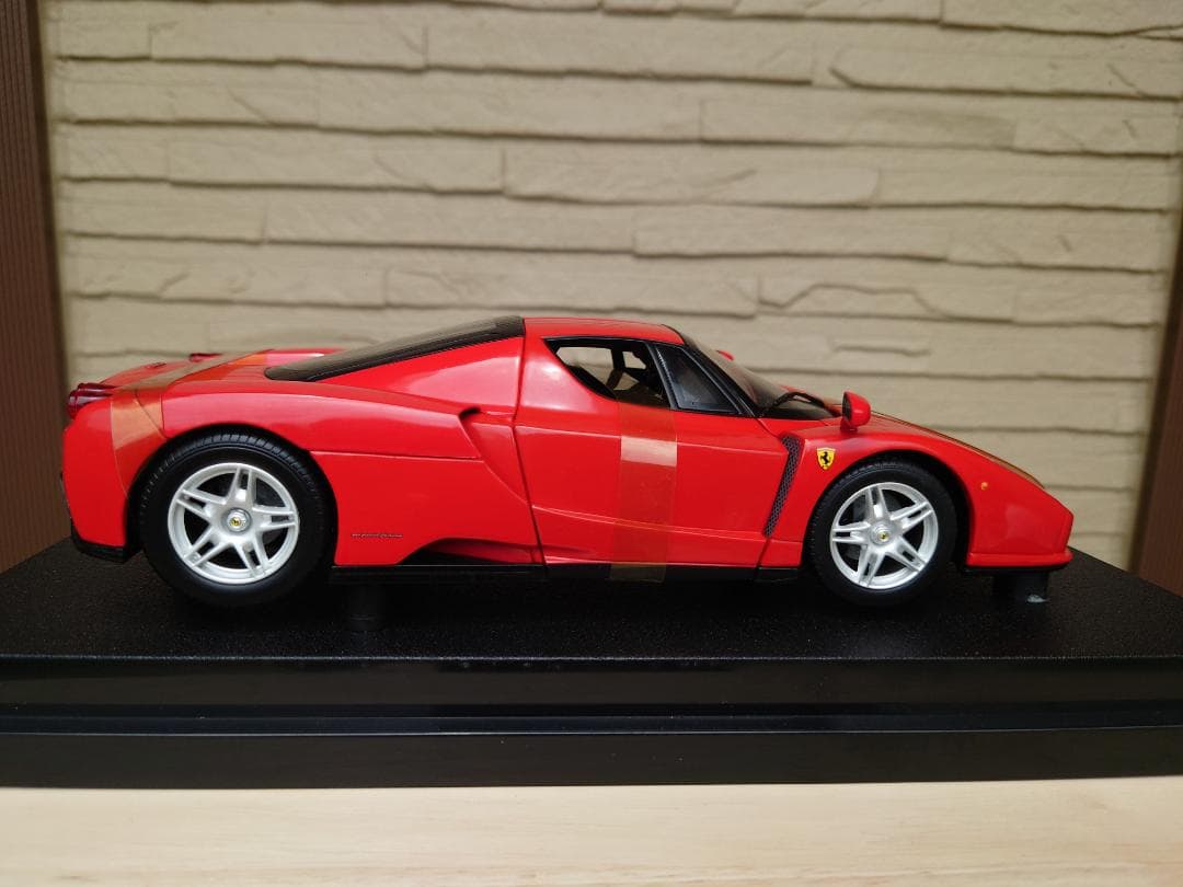 1/18 Hot Wheels(ホットウィール) エンツォ フェラーリ
